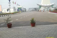entrance-Road-0